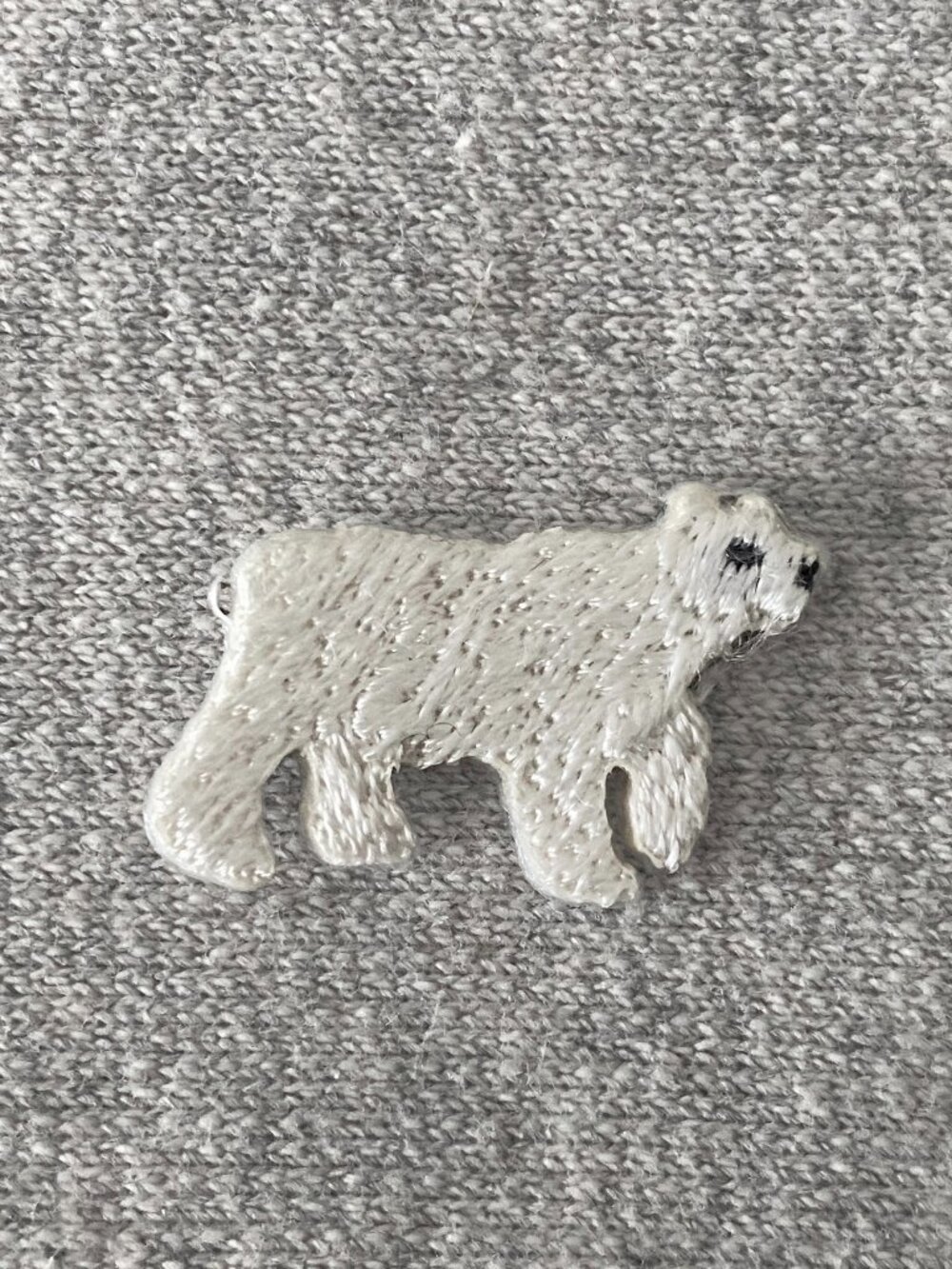 1 Embroidered Tiny Polar Bear Iron-on Patch 2.6cm x 1.8cm